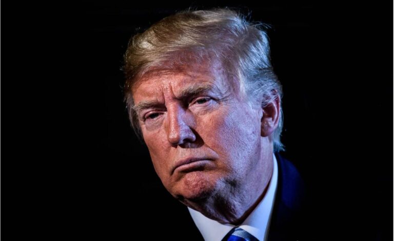 Trump is trying to break America? thousands of people took to the streets in 1200 cities of 50 states