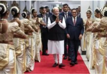 PM Modi reached Colombo, 6 top ministers gave him a warm welcome amidst rain
