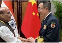 What issues did Rajnath Singh and the Chinese Defence Minister discuss?