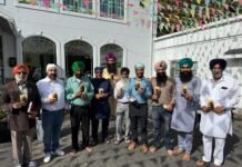 Community Distributes U.S. Constitution and Declaration of Independence Booklets at Bothell Gurdwara Sahib to Promote Civic Awareness Bothell Gurdwara Sahib