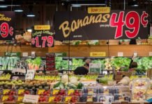 Produce at a Virginia grocery store