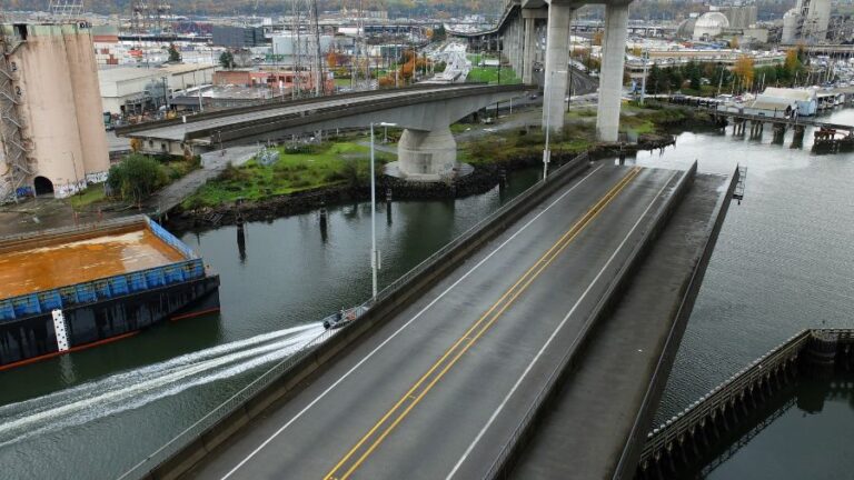 Lower Spokane Street Bridge