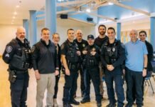 Kent Police Serve Seniors at Annual Thanksgiving Lunch Annual Thanksgiving Lunch