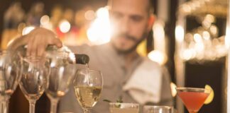 Drunk driving limit will not be lowered in Washington this year bar counter