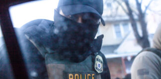 Face mask ban for police in Washington is signed into law ICE-Minnesota