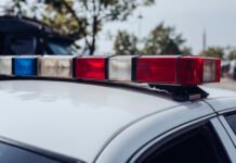 First grants awarded under WA’s new $100M police hiring program Emergency lights on a us police car