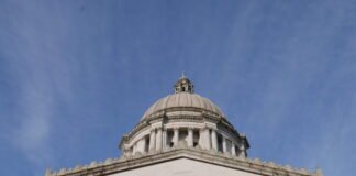 The Washington state Capitol in Olympia. (Photo by Bill Lucia/Washington State Standard)